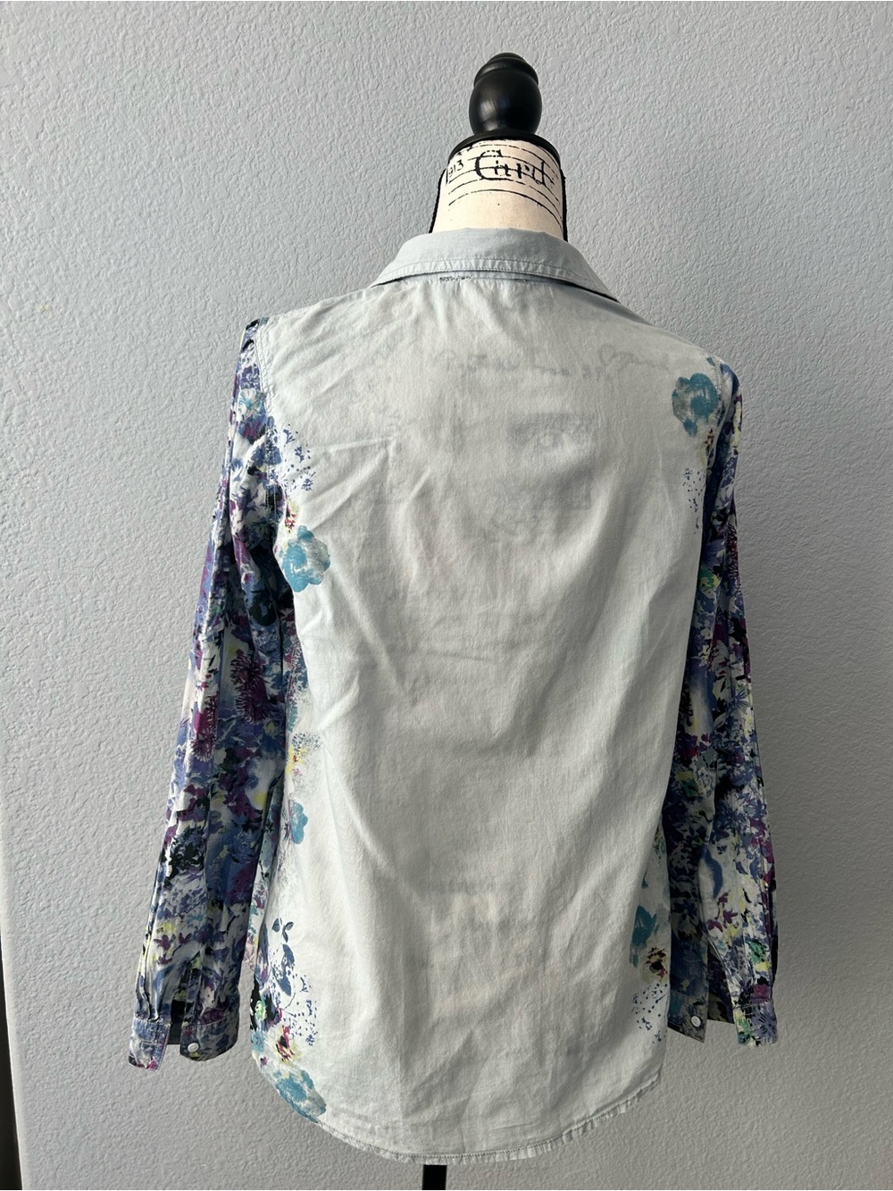 Dex Brand Floral-Sleeve Light Blue Denim Shirt - Picture 5 of 7